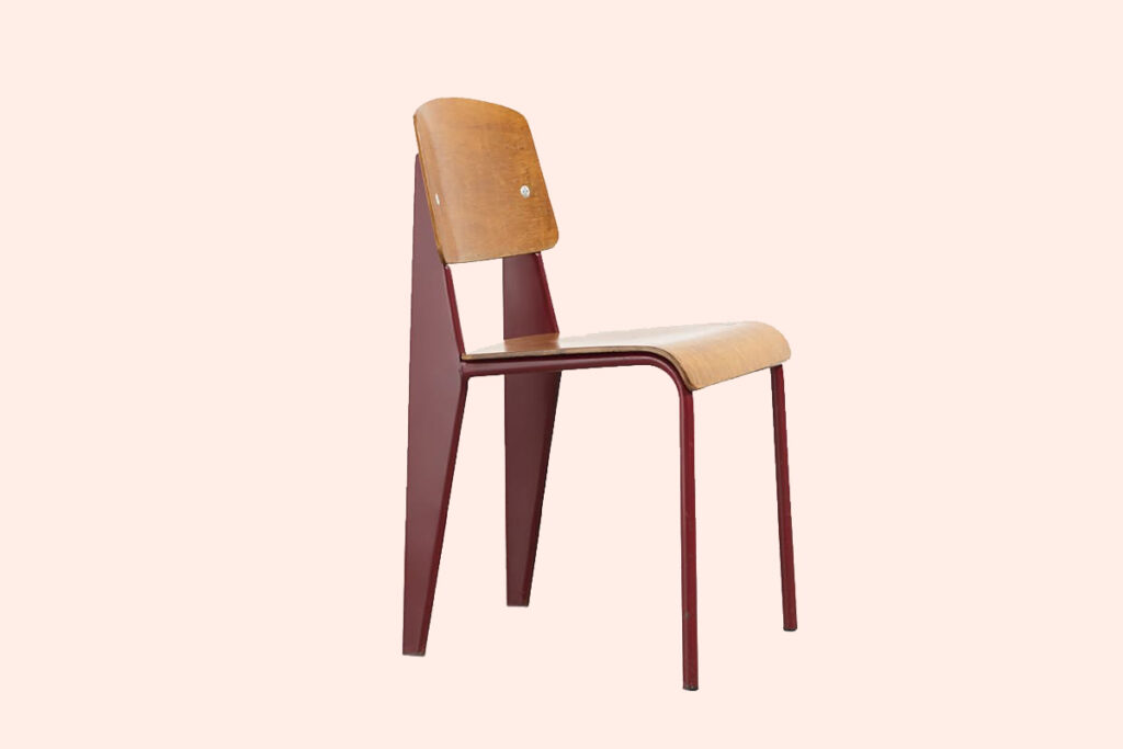 Chaise Métropole n°305 Jean Prouvé en métal et bois avec pieds arrière renforcés